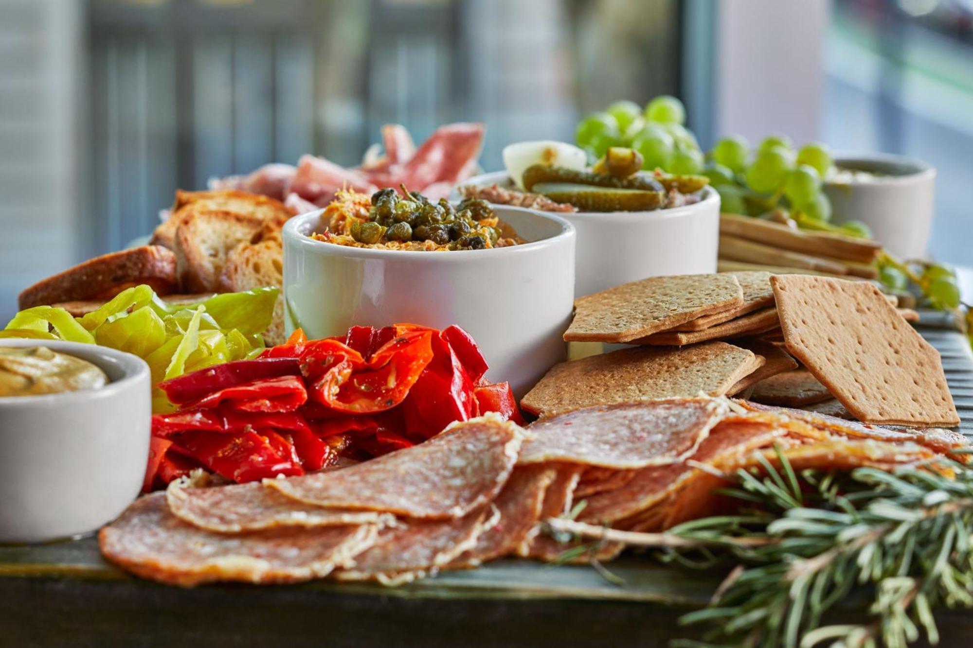 Courtyard By Marriott Portland City Center Bagian luar foto