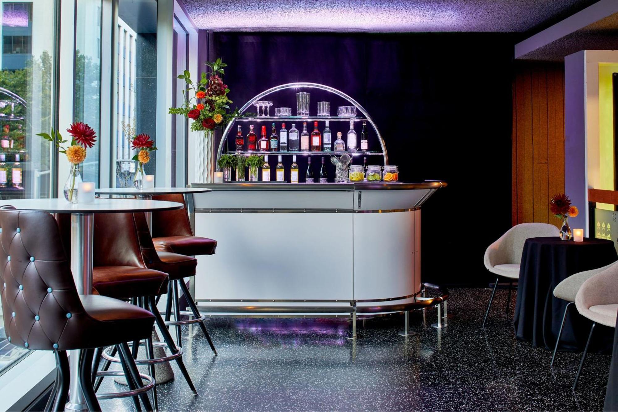 Courtyard By Marriott Portland City Center Bagian luar foto