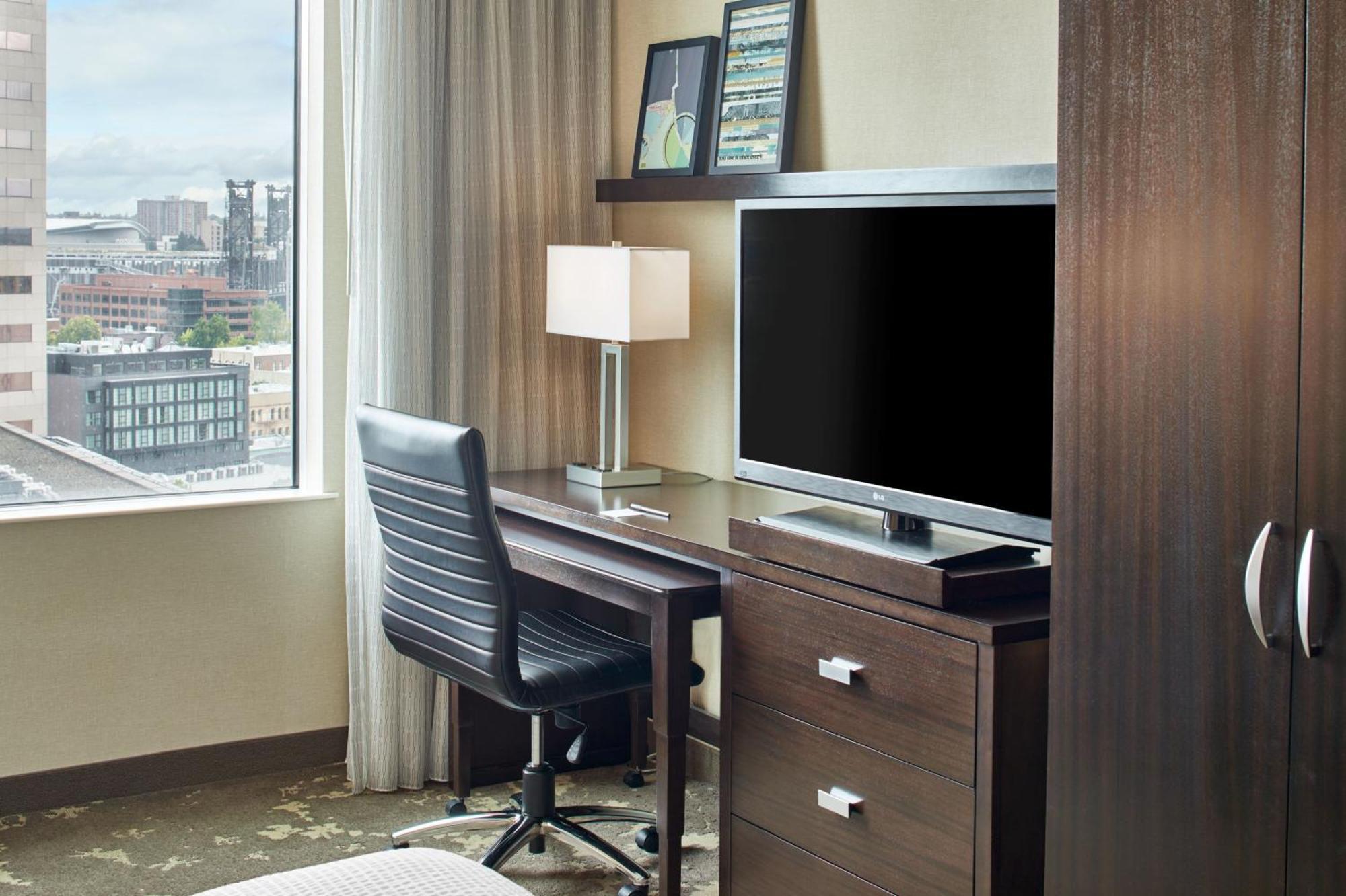 Courtyard By Marriott Portland City Center Bagian luar foto