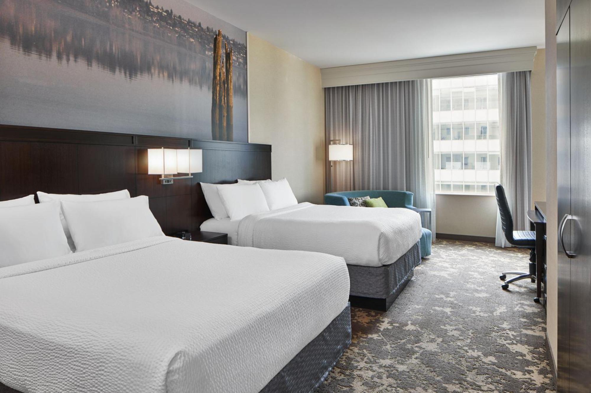 Courtyard By Marriott Portland City Center Bagian luar foto