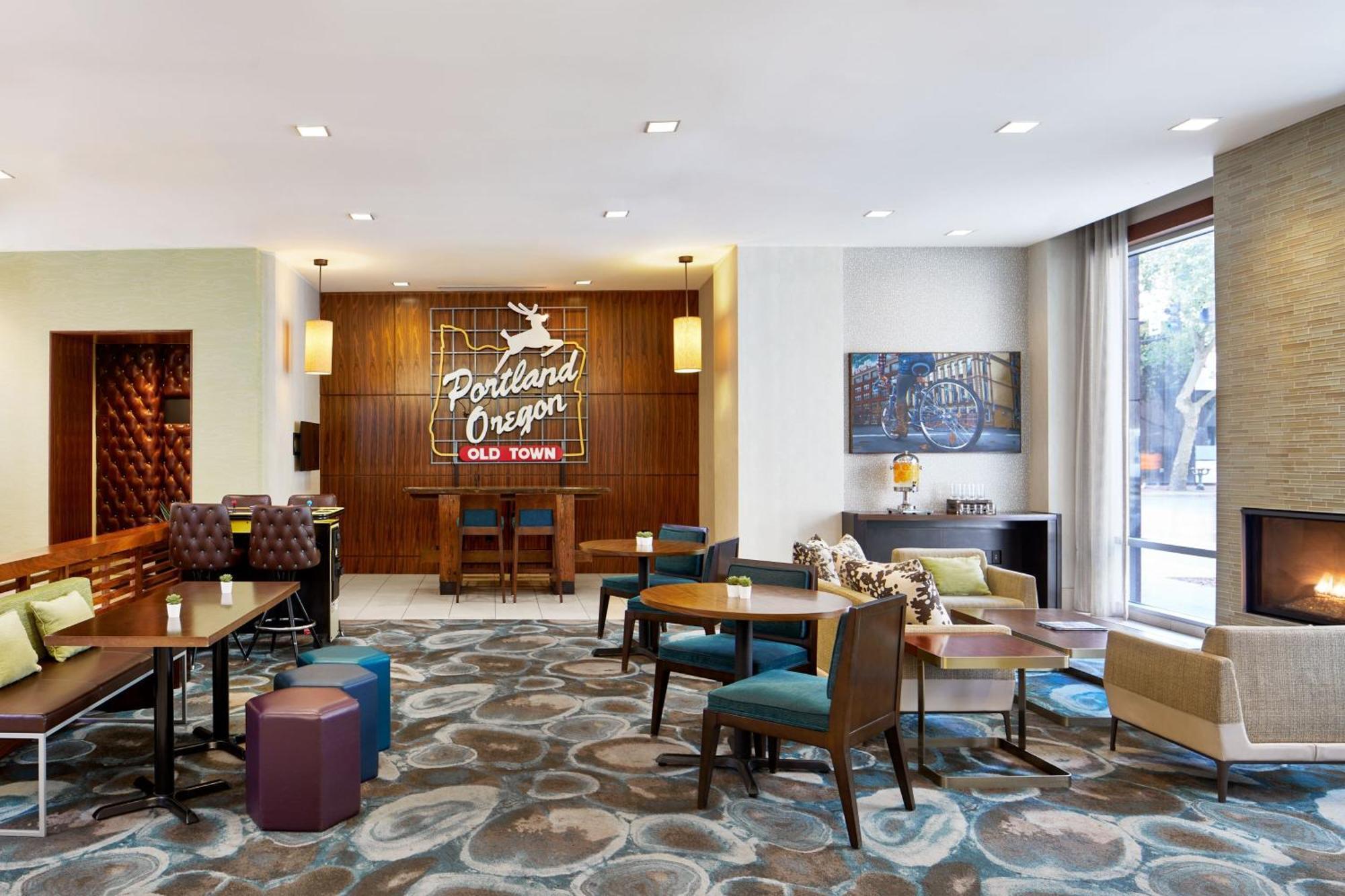 Courtyard By Marriott Portland City Center Bagian luar foto