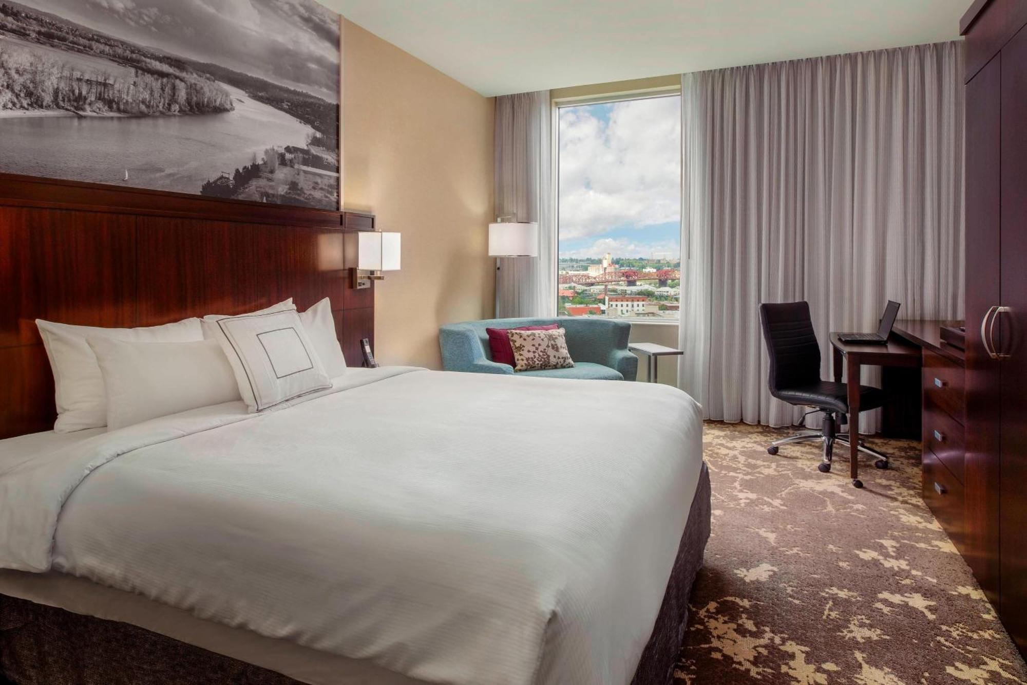 Courtyard By Marriott Portland City Center Bagian luar foto