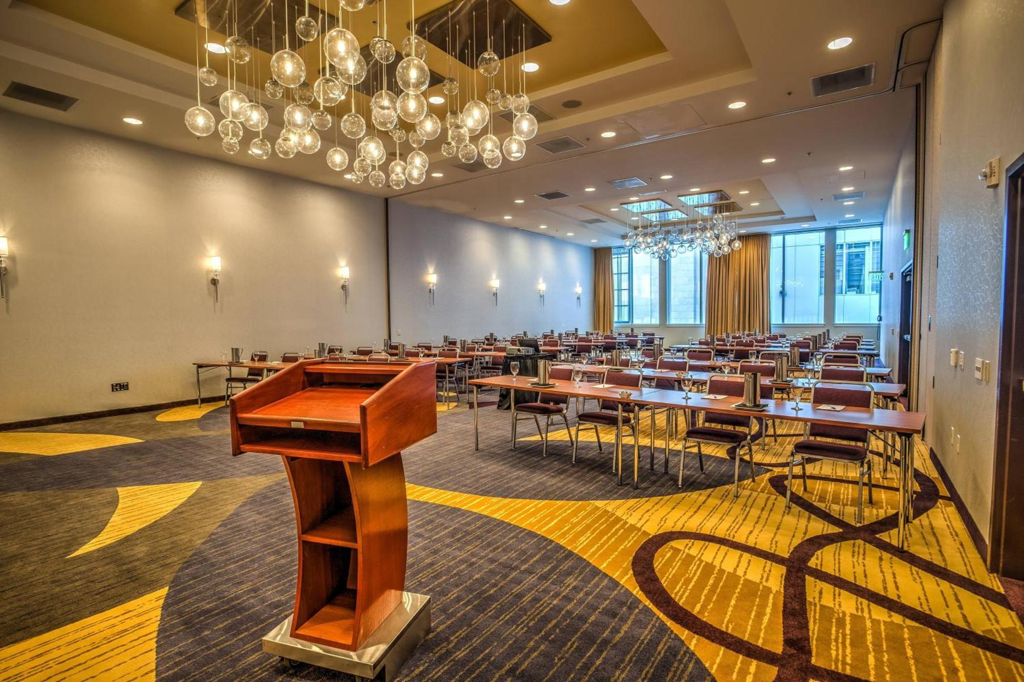 Courtyard By Marriott Portland City Center Bagian luar foto