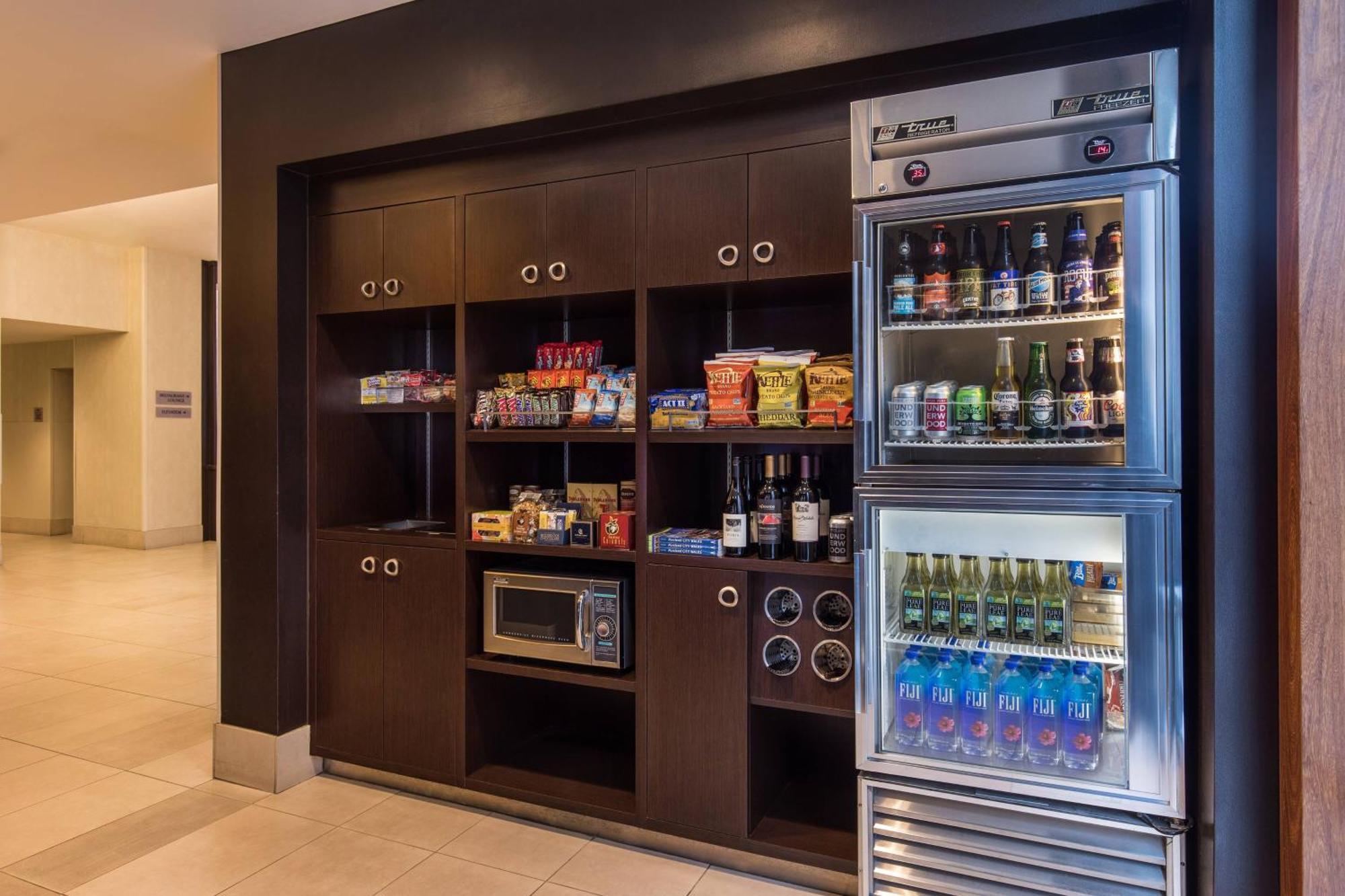 Courtyard By Marriott Portland City Center Bagian luar foto