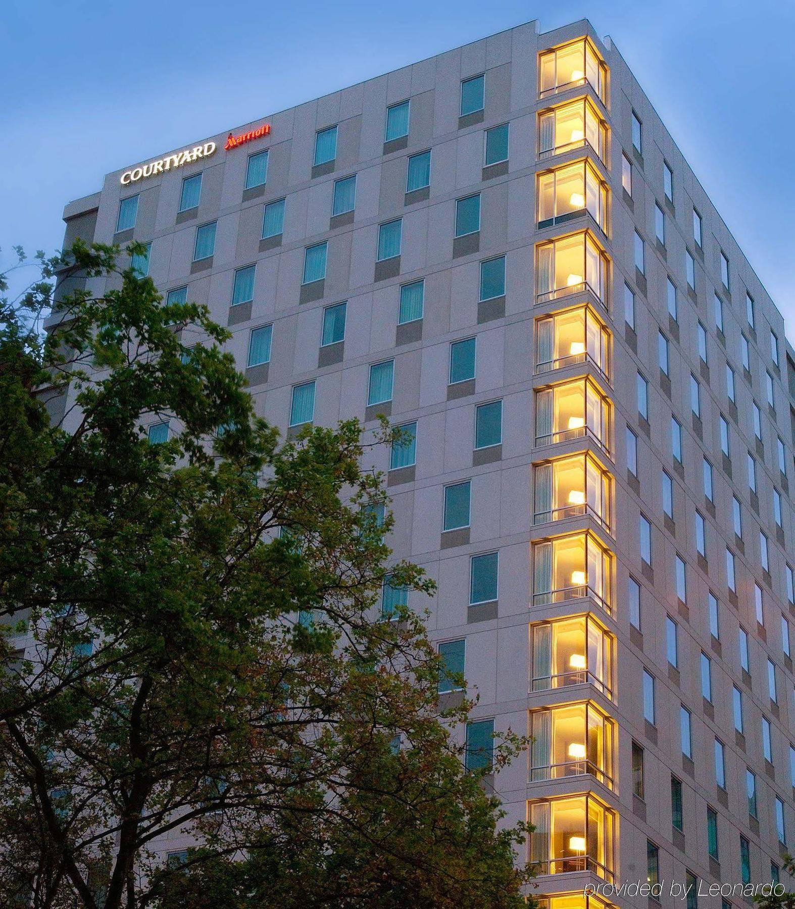 Courtyard By Marriott Portland City Center Bagian luar foto